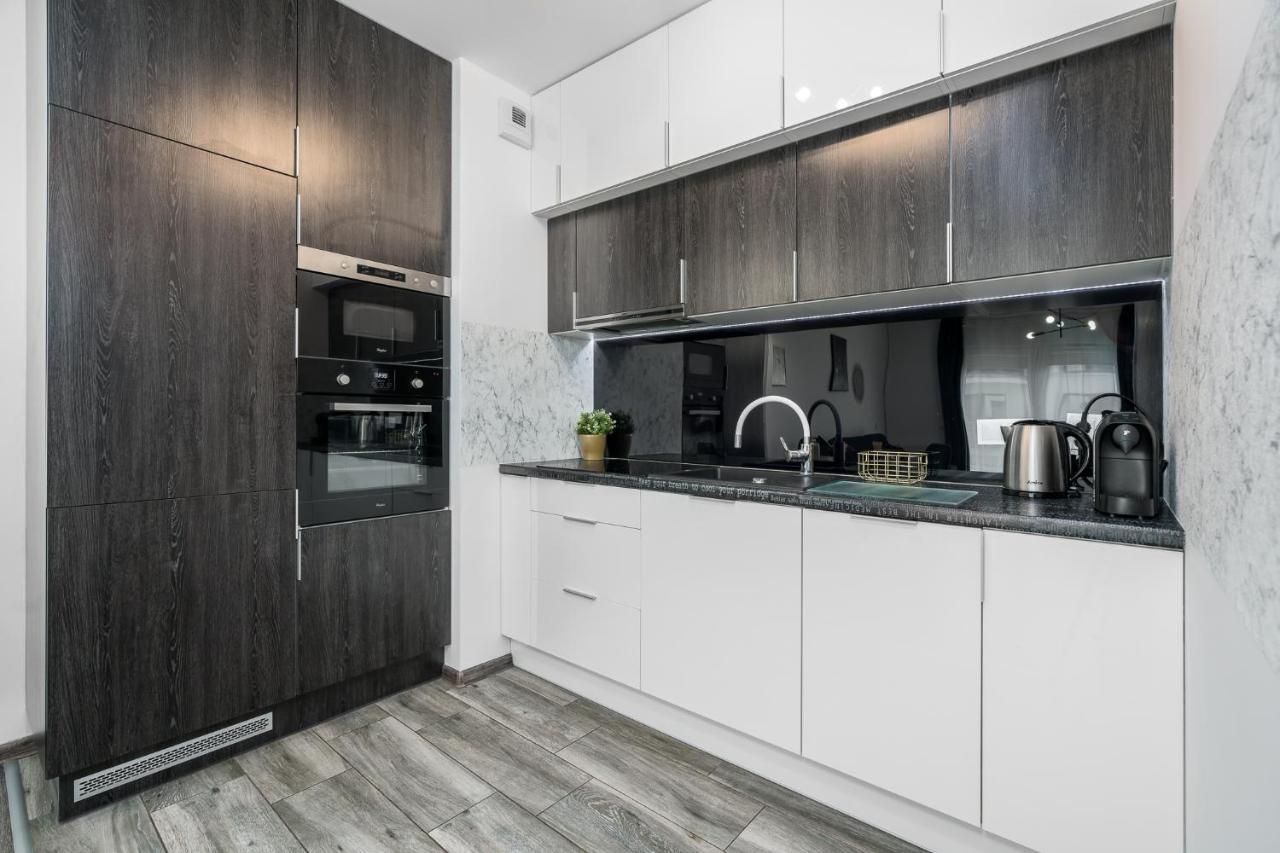 פוזנן Sleepway Apartments- Garbary 100-46 מראה חיצוני תמונה