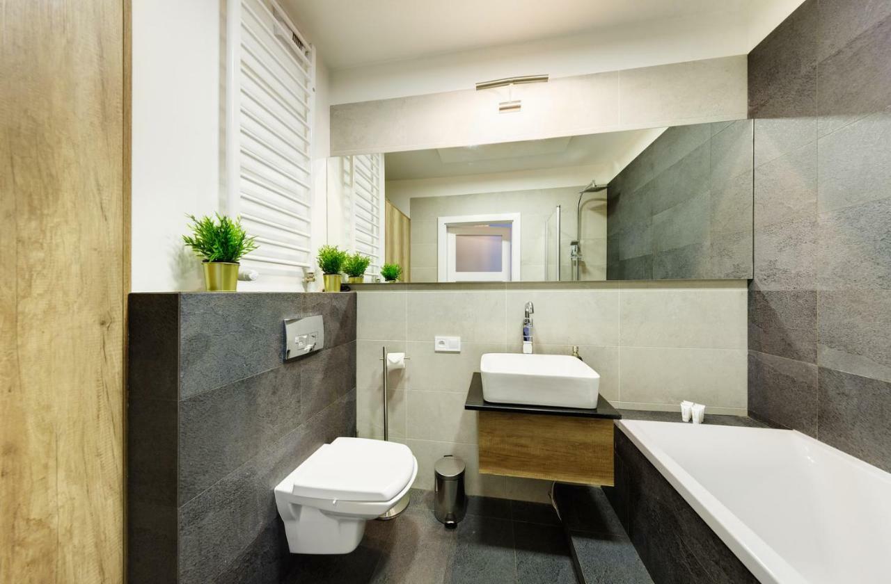 פוזנן Sleepway Apartments- Garbary 100-46 מראה חיצוני תמונה